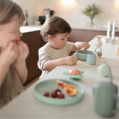Kit de Colheres Para Bebês Mushie Cambridge Blue e Shifting Sand - Projetado Para Mãos Pequenas